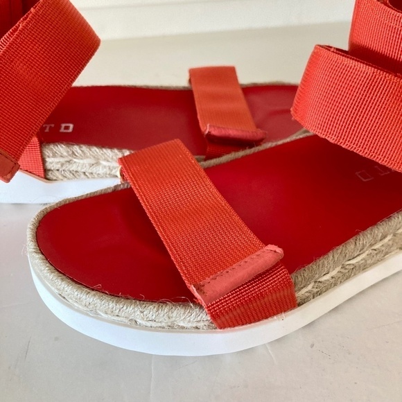 NWOT Silent D Anthropologie Trevor Gladiator Red Hook & Loop Strappy Sandals 36 - Picture 2 of 7